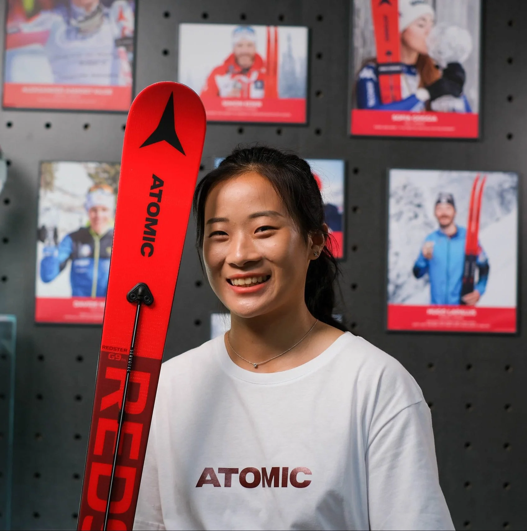 2021 ATOMIC PORTRAIT - Atomic Photography by Kresnikwang
