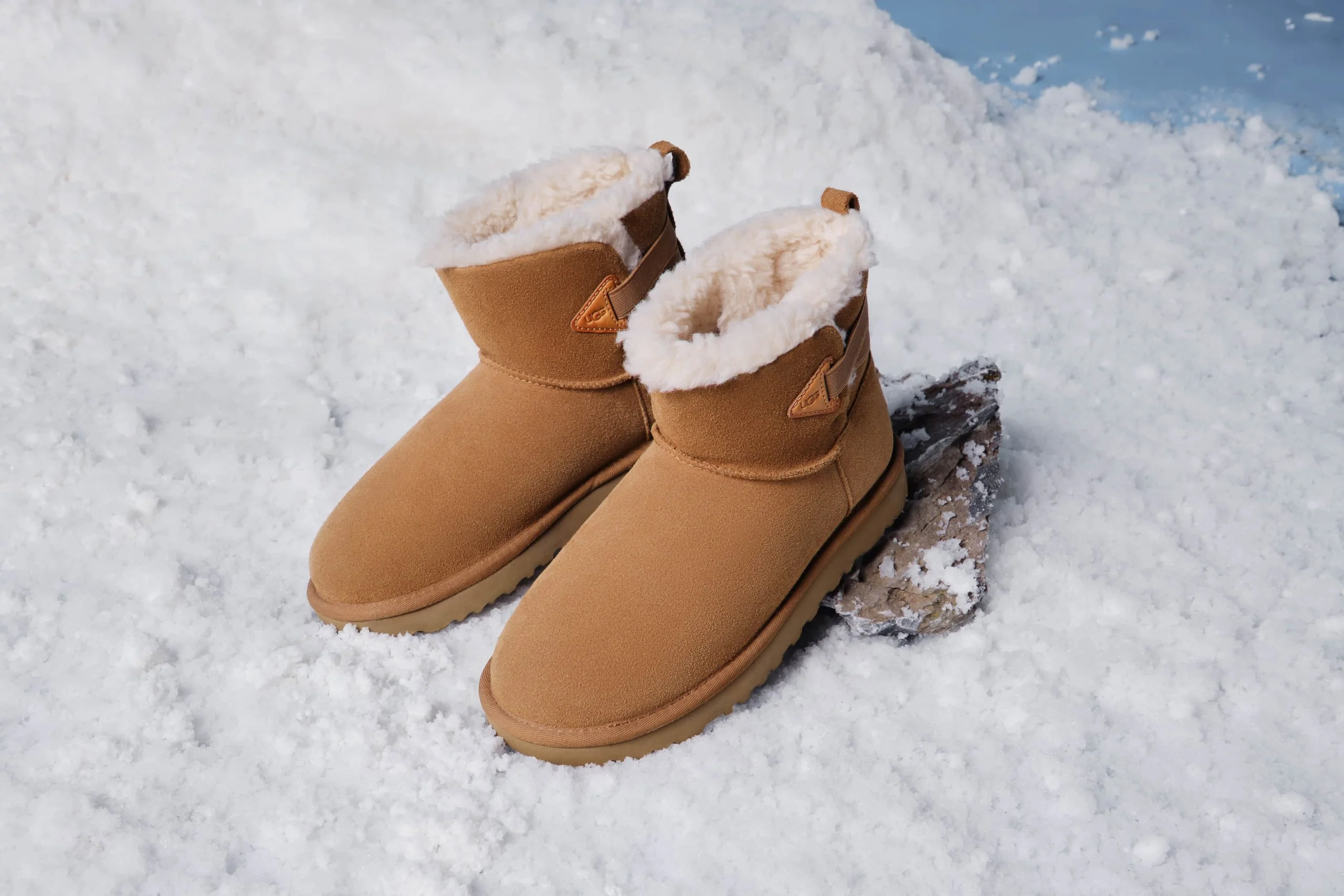 2022 UGG AW22 KEY PRODUCTS - UGG Photography by Kresnikwang