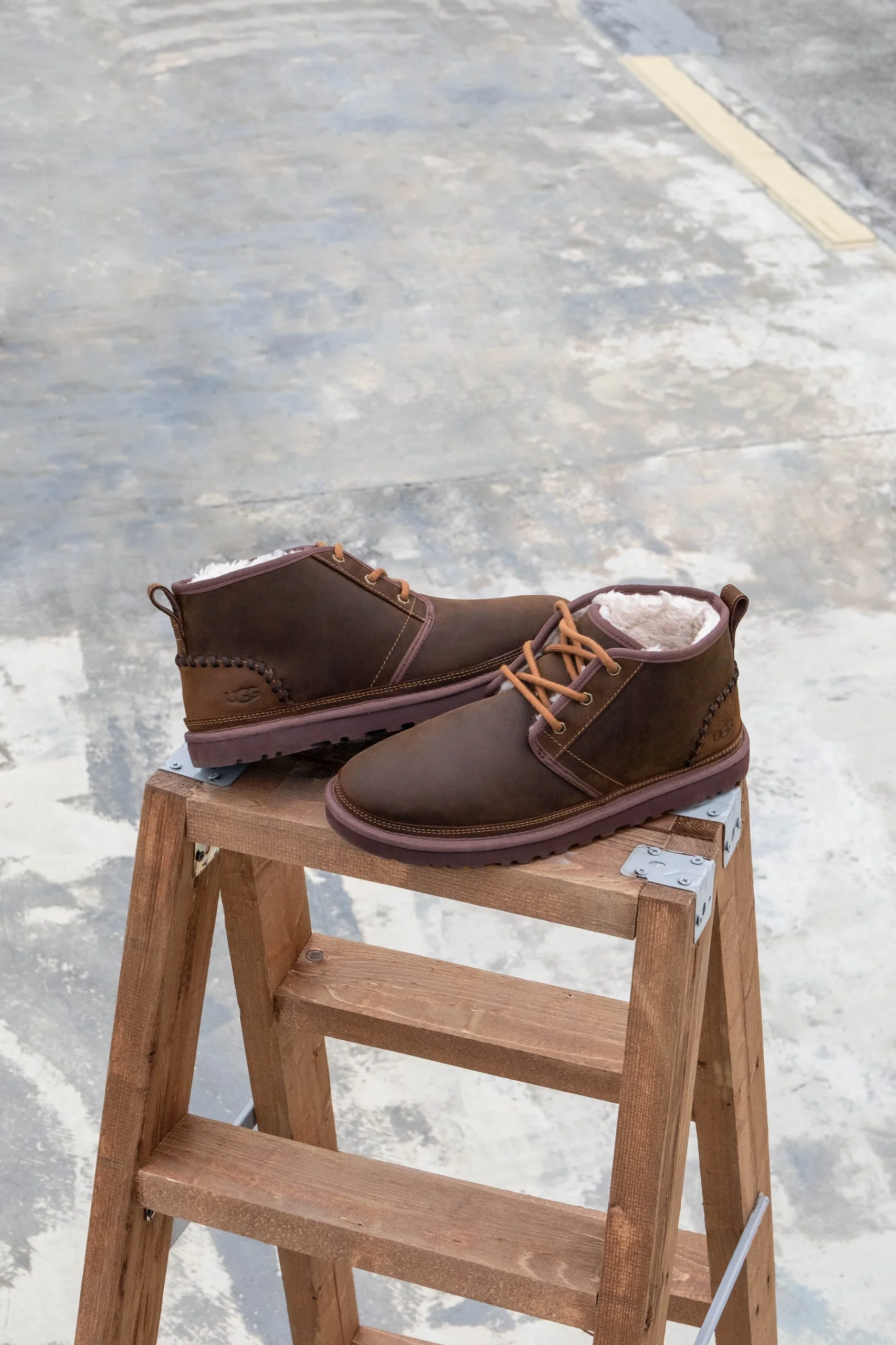 2022 UGG AW22 KEY PRODUCTS - UGG Photography by Kresnikwang