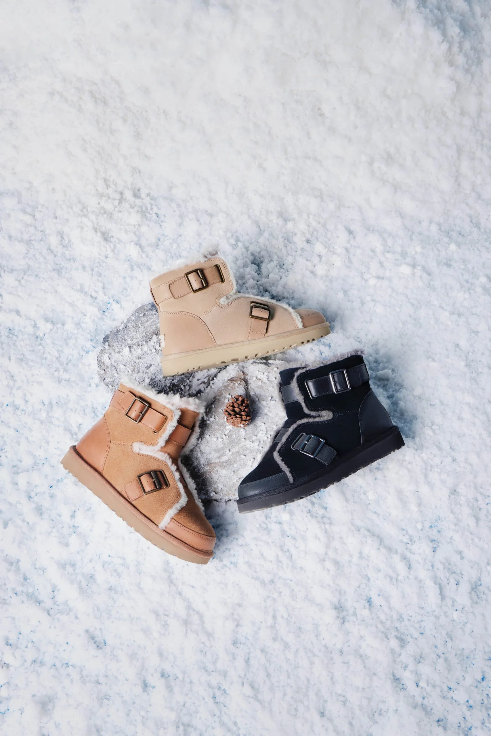 2022 UGG AW22 KEY PRODUCTS - UGG Photography by Kresnikwang