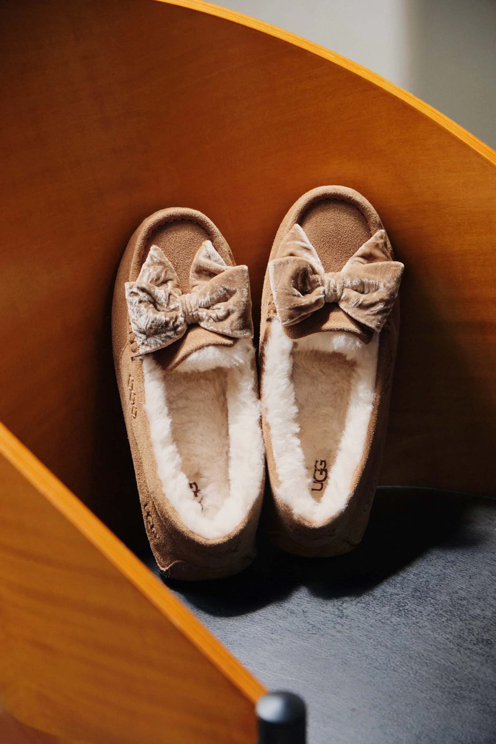 2022 UGG AW22 KEY PRODUCTS - UGG Photography by Kresnikwang