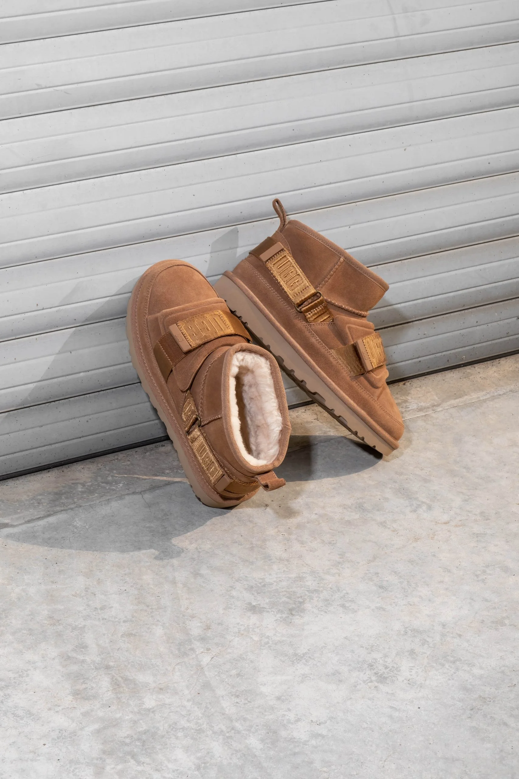 2022 UGG AW22 KEY PRODUCTS - UGG Photography by Kresnikwang