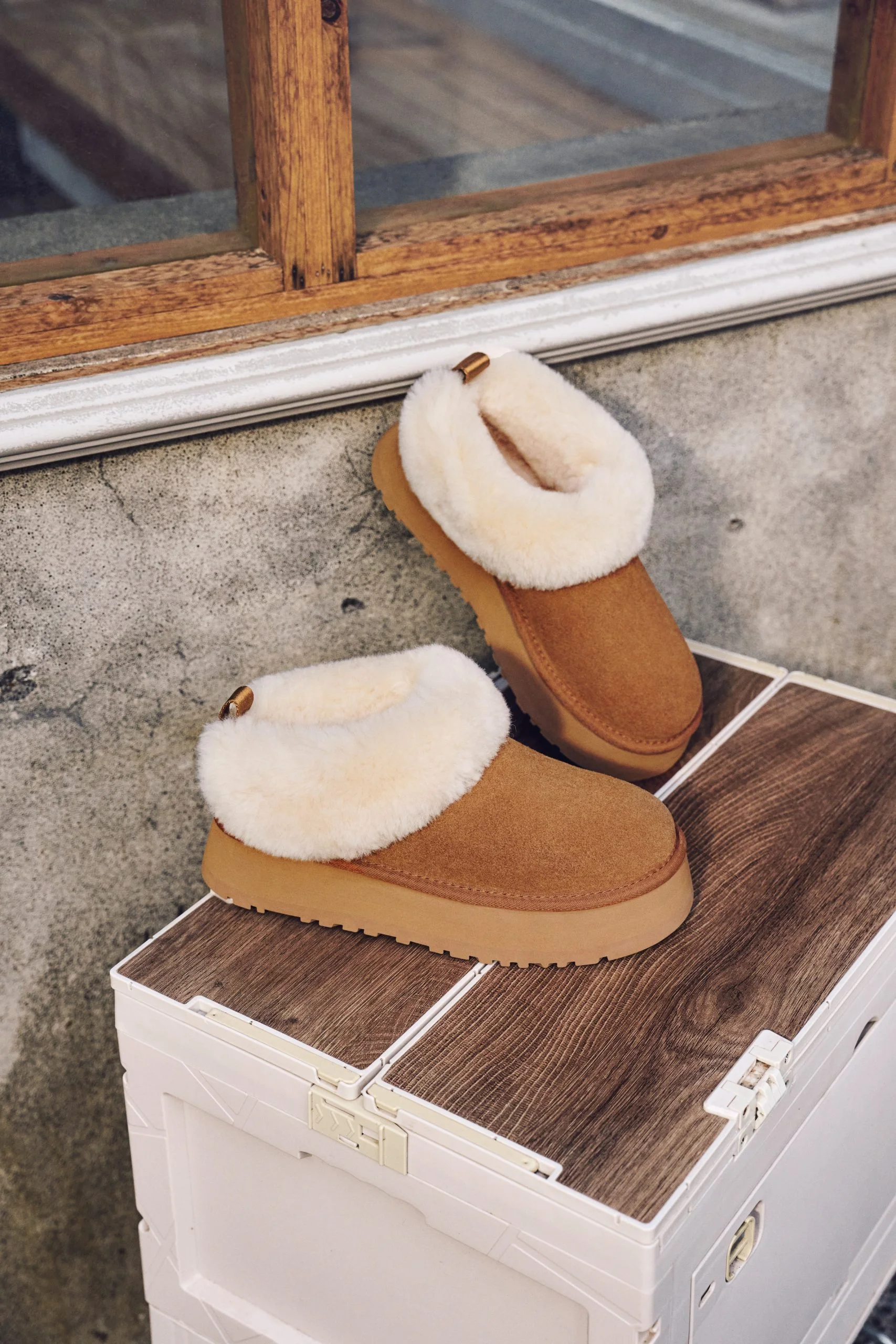 2025 UGG FW25 - UGG Photography by Kresnikwang