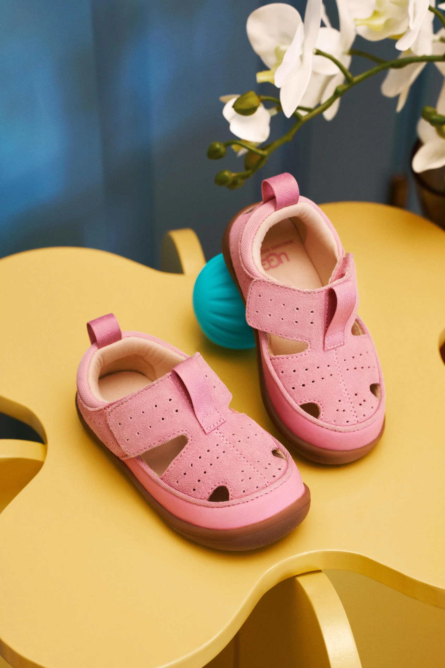 2025 UGG SS - UGG Photography by Kresnikwang